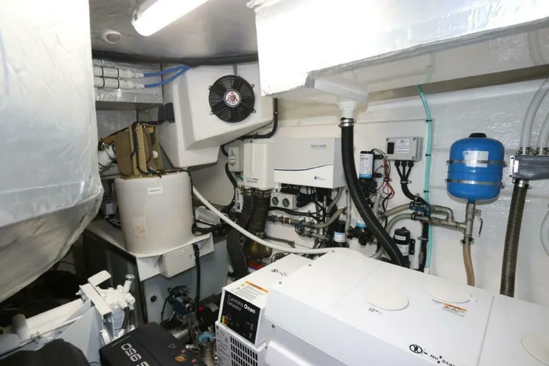 Slide: The Image of Riviera 6000 Sport Yacht 2020 - 4275701