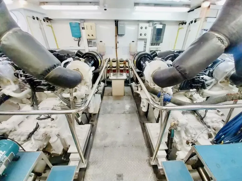 Slide: The Image of Ocean Alexander 83 2010 - 4276966