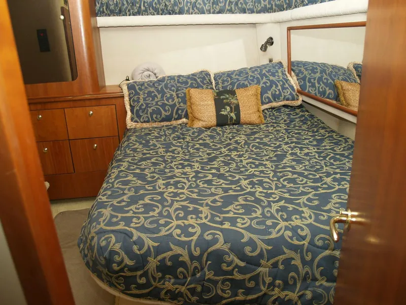 Slide: The Image of Cruisers 3750 2001 - 4279806