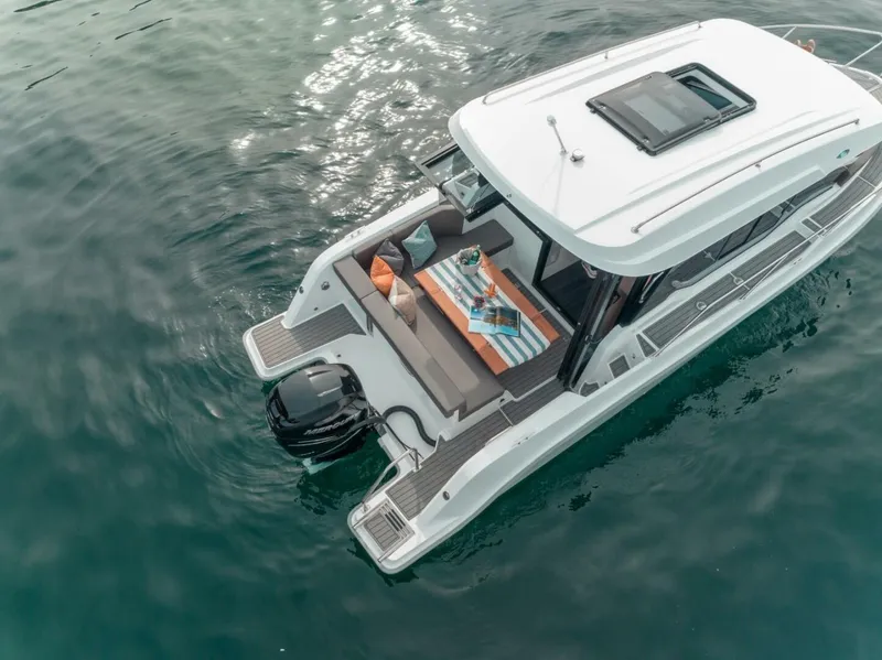 Slide: The Image of Vento V30 HT Weekender 2023 - 4280330