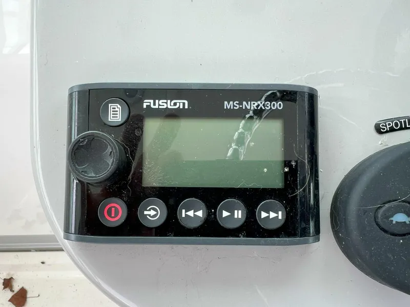 Slide: The Image of Boston Whaler 285 Conquest 2017 - 4286688