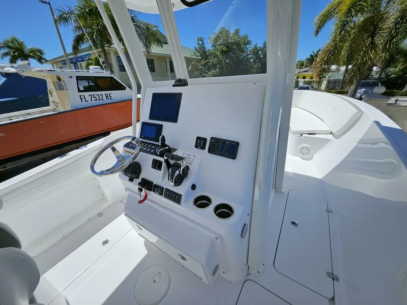 Slide: The Image of Century 2900 Center Console 2022 - 5742534