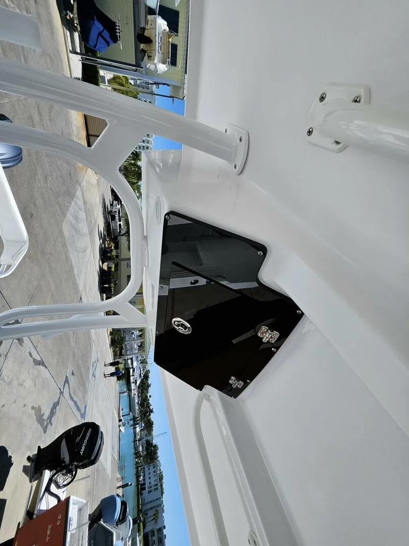Slide: The Image of Century 2900 Center Console 2022 - 5742538