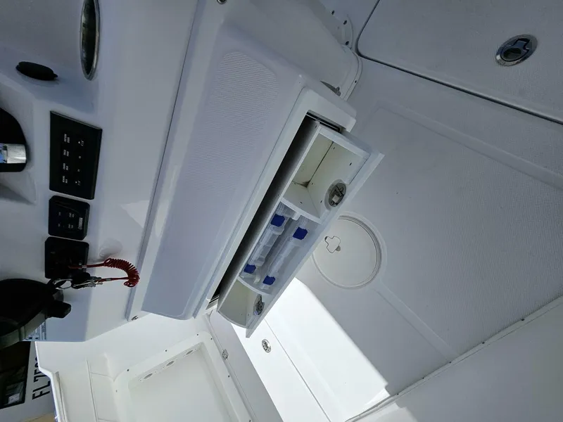 Slide: The Image of Century 2900 Center Console 2022 - 5742549