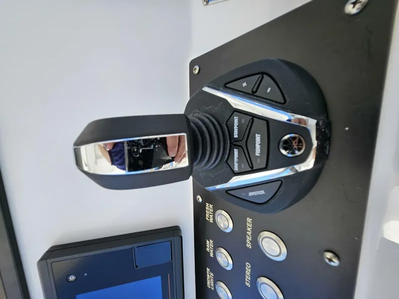 Slide: The Image of Century 2900 Center Console 2022 - 5742552
