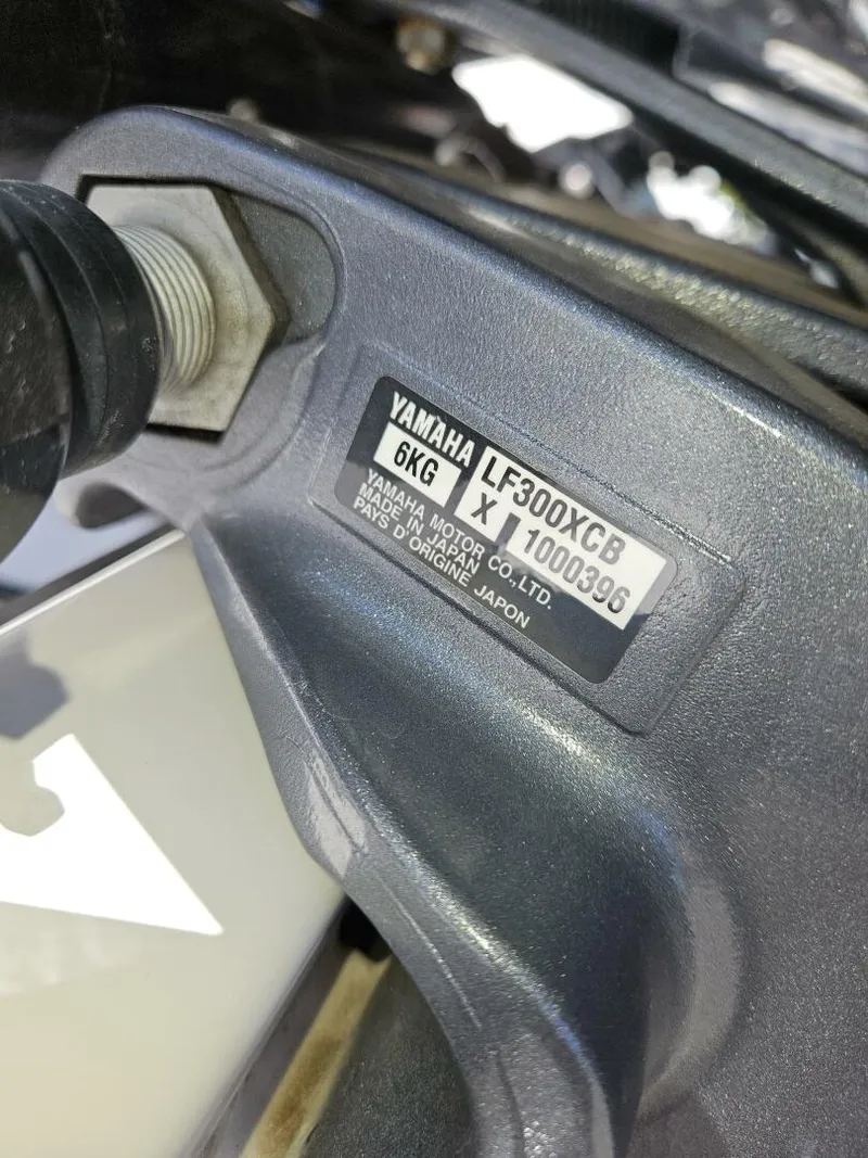 Slide: The Image of Century 2900 Center Console 2022 - 5742503
