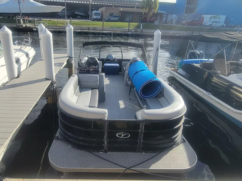 Slide: The Image of Veranda Vista View RC22 2022 - 4287819