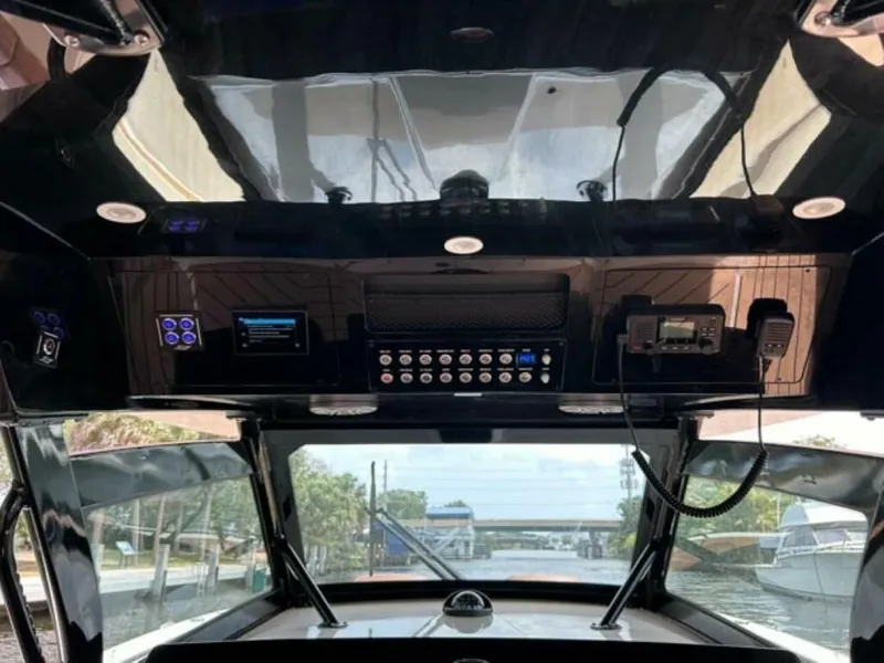 Slide: The Image of Scout 400 LXF 2023 - 4289776