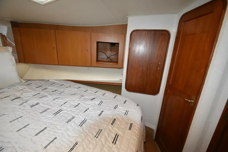 Slide: The Image of Ocean Yachts 48 Convertible 1997 - 4290502