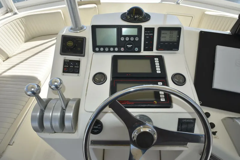 Slide: The Image of Ocean Yachts 48 Convertible 1997 - 4290521