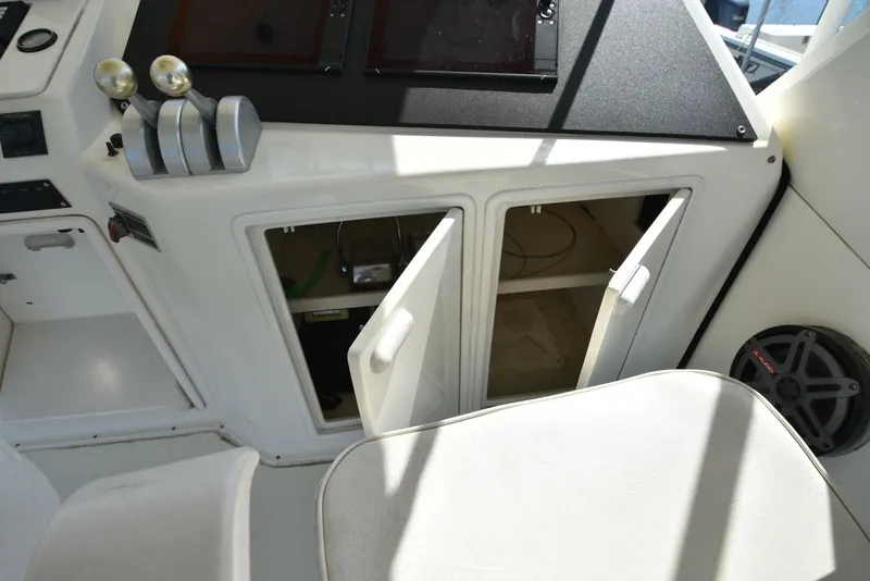 Slide: The Image of Ocean Yachts 48 Convertible 1997 - 4290523