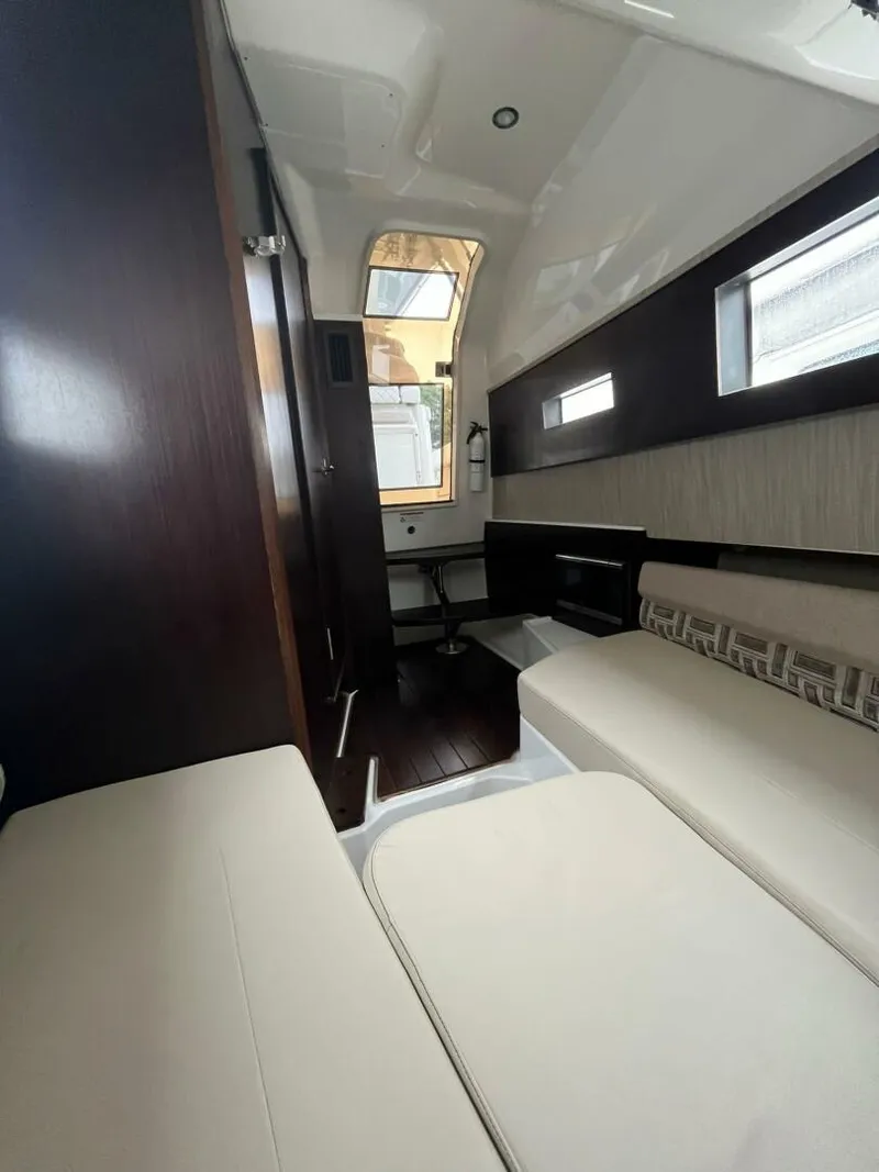 Slide: The Image of Pursuit S378 2021 - 4291182