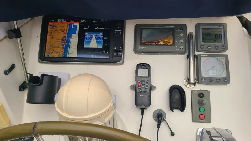 Slide: The Image of Used Sail Catamaran for sale 2005 FOUNTAINE PAJOT FP Eleuthera 60 - PONO - 4853747