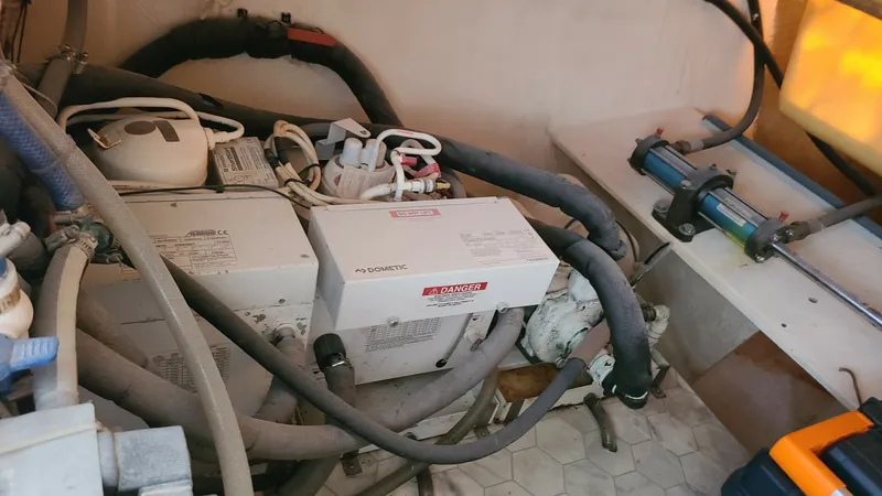 Slide: The Image of Used Sail Catamaran for sale 2005 FOUNTAINE PAJOT FP Eleuthera 60 - PONO - 4853738