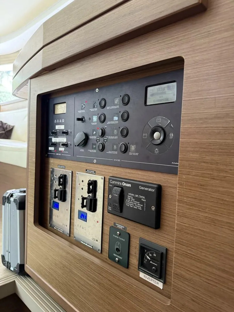 Slide: The Image of Lagoon Lagoon 42 2019 - 5520164