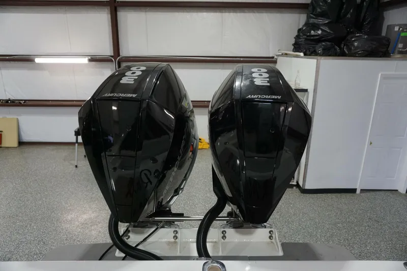 Slide: The Image of 1998 32 Active Thunder 32 CC Ms. Rita Engines (2) - 4302196