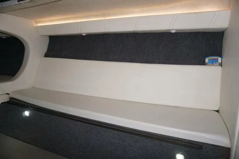 Slide: The Image of 1998 32 Active Thunder 32 CC Ms. Rita V Berth (5) - 4302156