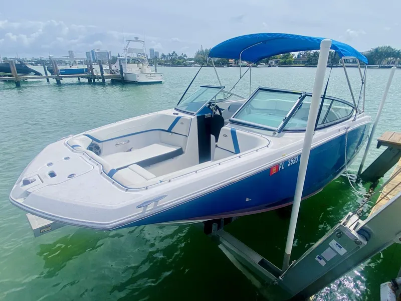 Slide: The Image of Regal 22 Fasdeck 2016 - 4309007