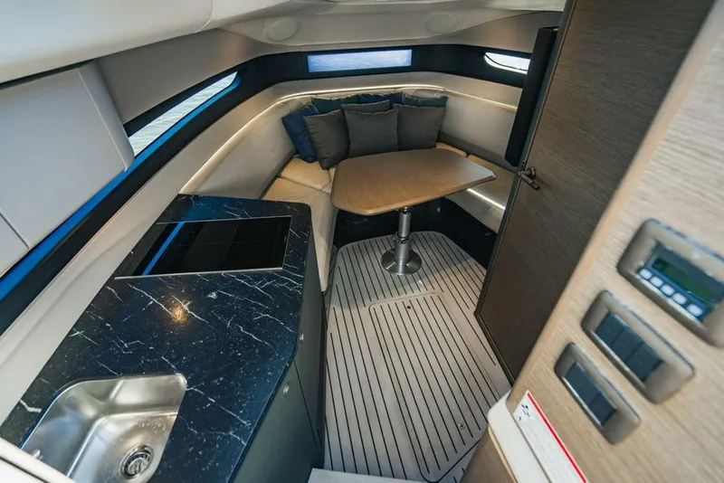 Slide: The Image of Princess R35 2020 - 4314099