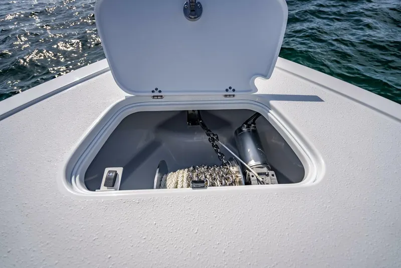 Slide: The Image of Yellowfin 34 Offshore 2025 - 4498698