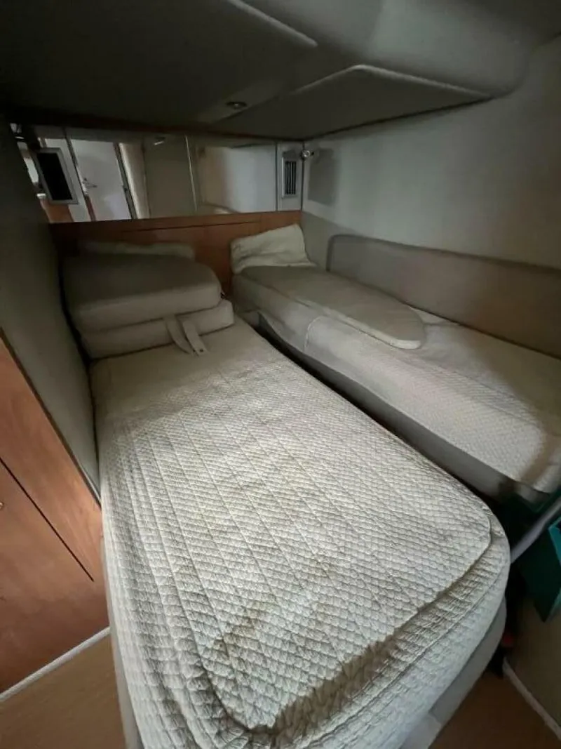 Slide: The Image of Regal 4160 Commodore 2000 - 4344797