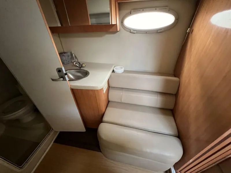 Slide: The Image of Regal 4160 Commodore 2000 - 4344798