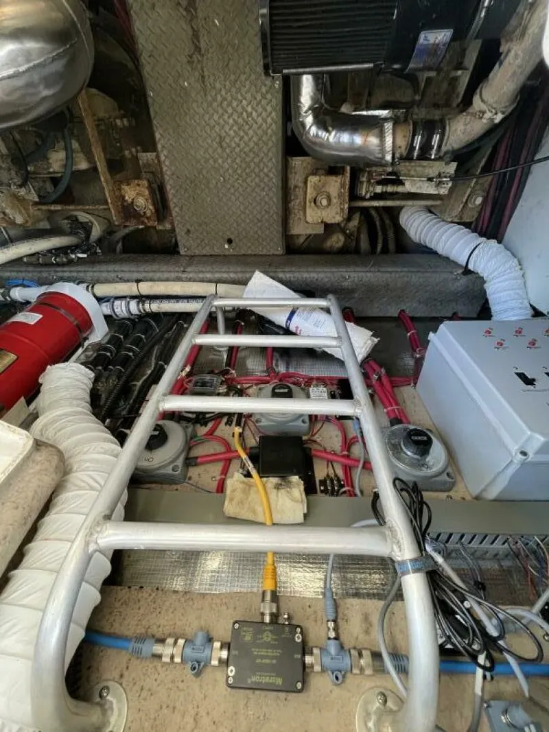 Slide: The Image of Regal 4160 Commodore 2000 - 4344804