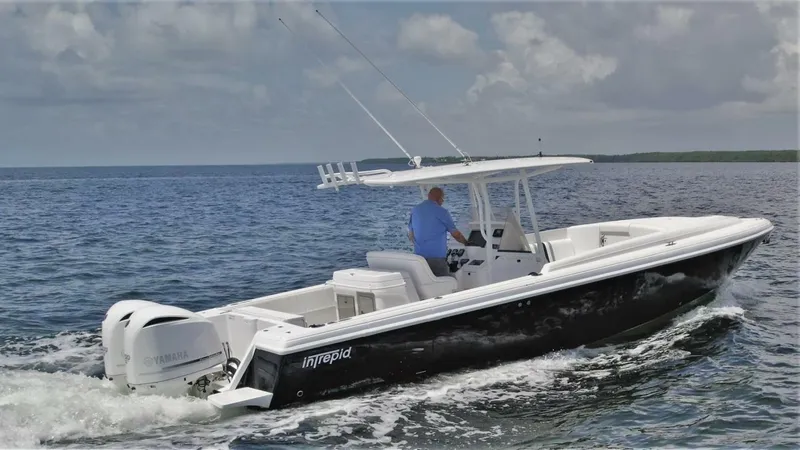 The Image of Intrepid 323 Cuddy 2011 - 4315750