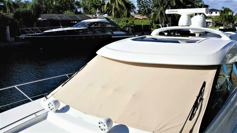 Slide: The Image of Sea Ray 45 Sundancer 2010 - 4315816