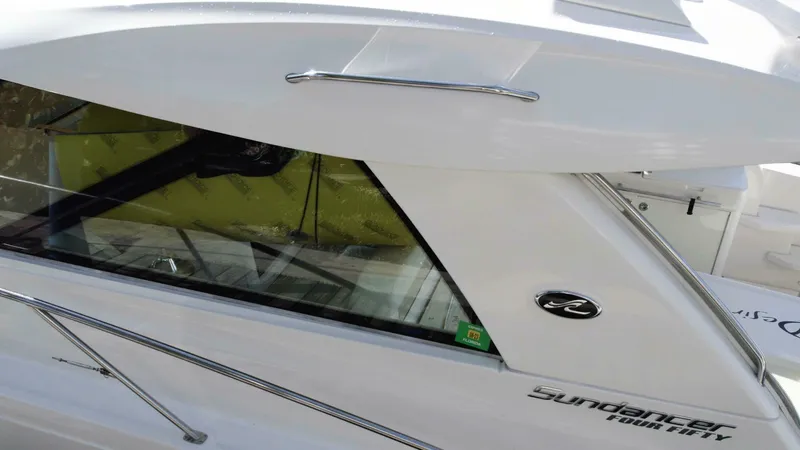 Slide: The Image of Sea Ray 45 Sundancer 2010 - 4315819