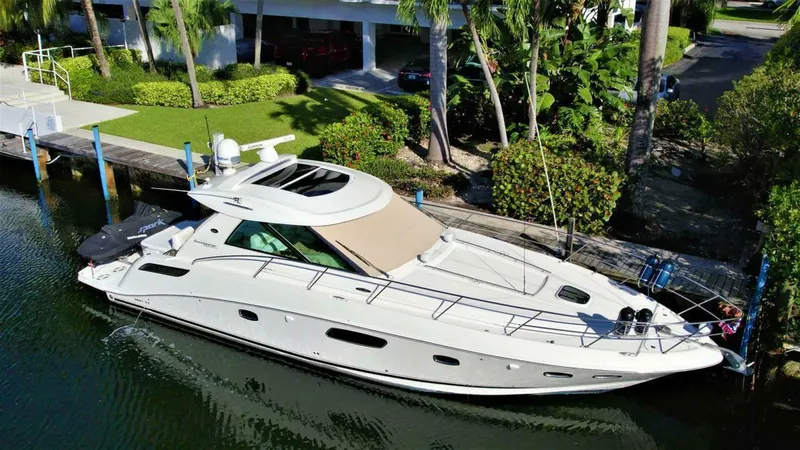 Slide: The Image of Sea Ray 45 Sundancer 2010 - 4315802