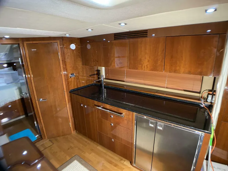 Slide: The Image of Sea Ray 45 Sundancer 2010 - 4315825