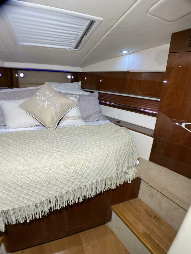 Slide: The Image of Sea Ray 45 Sundancer 2010 - 4315830