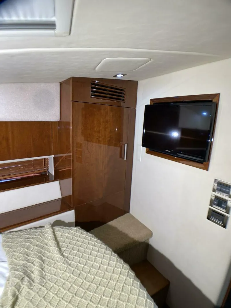 Slide: The Image of Sea Ray 45 Sundancer 2010 - 4315831