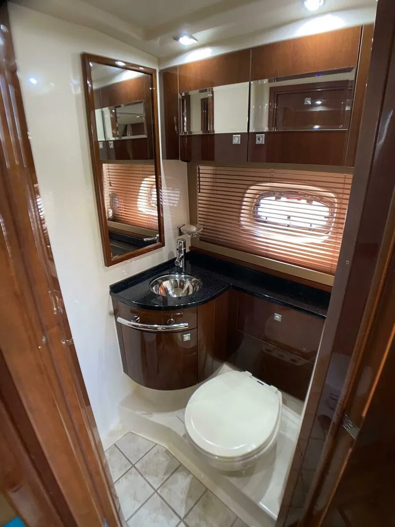 Slide: The Image of Sea Ray 45 Sundancer 2010 - 4315832