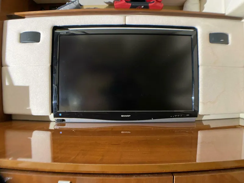 Slide: The Image of Sea Ray 45 Sundancer 2010 - 4315833