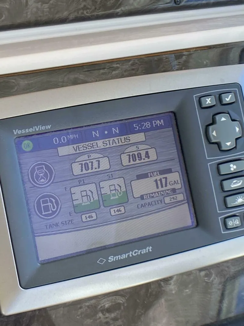 Slide: The Image of Sea Ray 45 Sundancer 2010 - 4315840