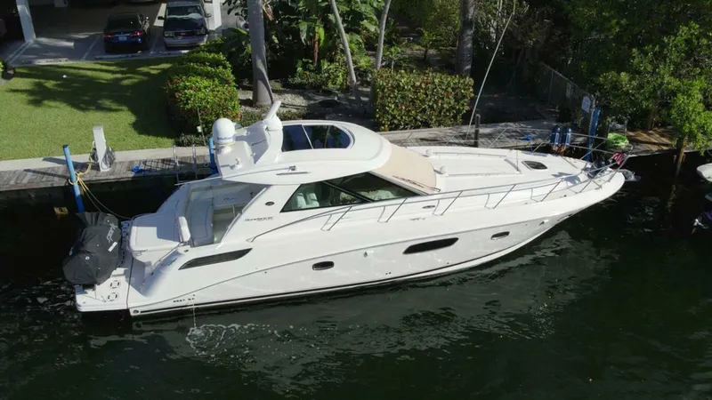 Slide: The Image of Sea Ray 45 Sundancer 2010 - 4315805