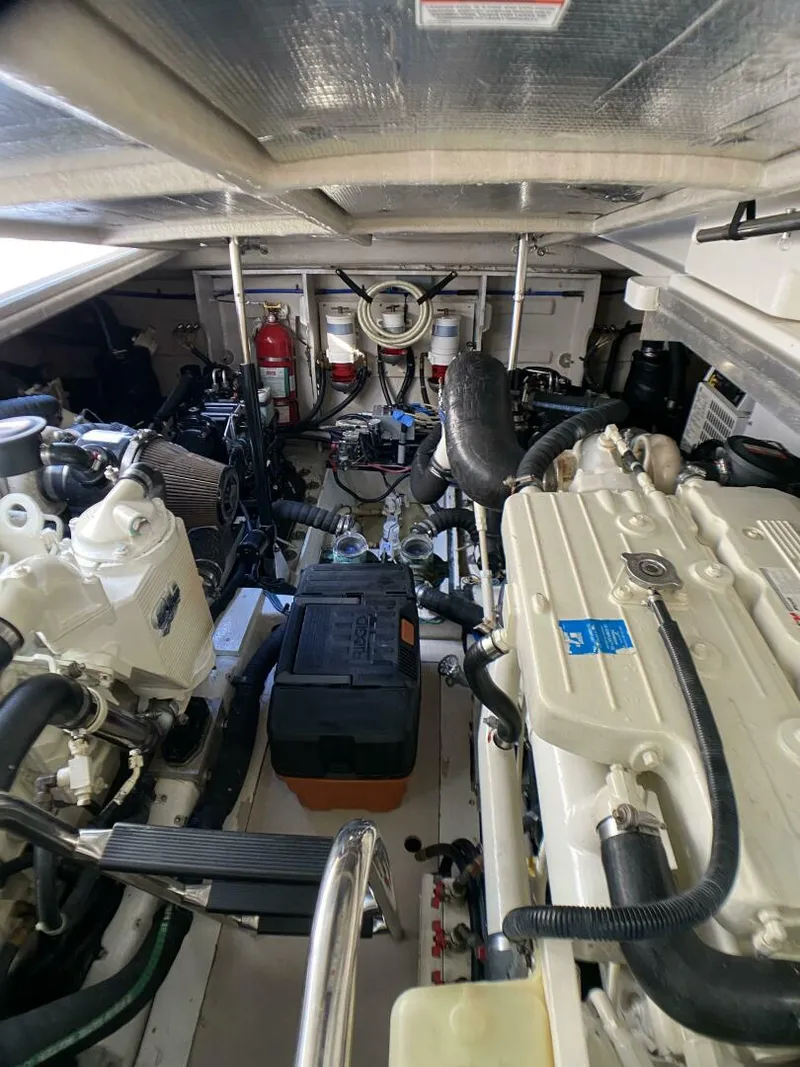 Slide: The Image of Sea Ray 45 Sundancer 2010 - 4315859