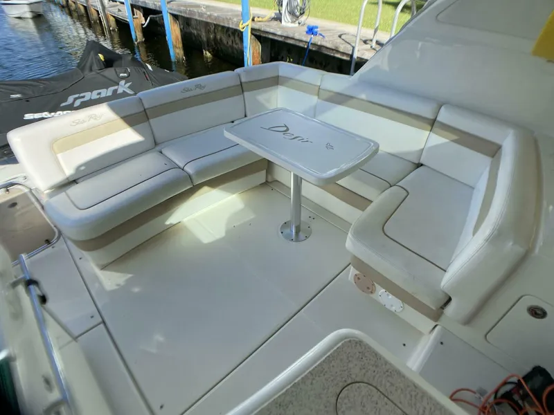 Slide: The Image of Sea Ray 45 Sundancer 2010 - 4315861