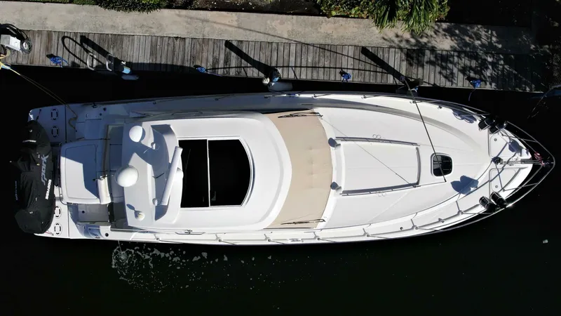 Slide: The Image of Sea Ray 45 Sundancer 2010 - 4315865