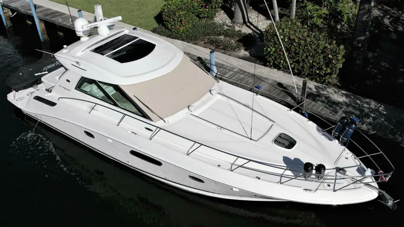 Slide: The Image of Sea Ray 45 Sundancer 2010 - 4315868