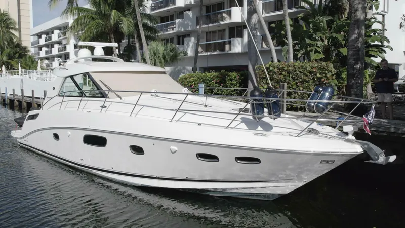 Slide: The Image of Sea Ray 45 Sundancer 2010 - 4315869