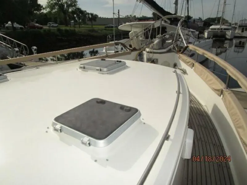 Slide: The Image of 46' Grand Banks foredeck1 - 4315976