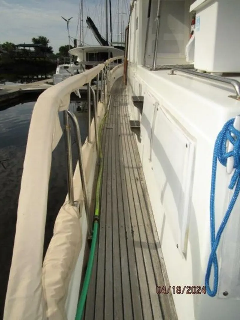 Slide: The Image of 46' Grand Banks port side deck2 - 4316012