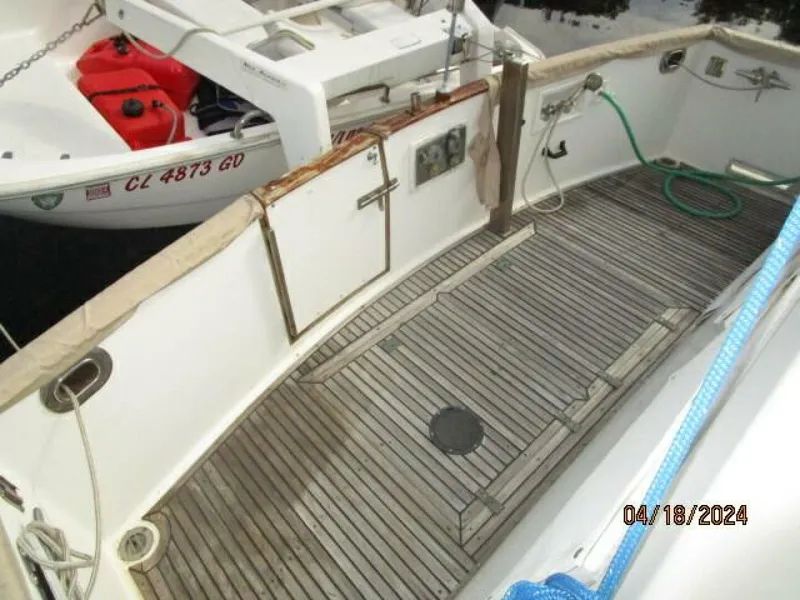 Slide: The Image of 46' Grand Banks aftdeck2 - 4315960