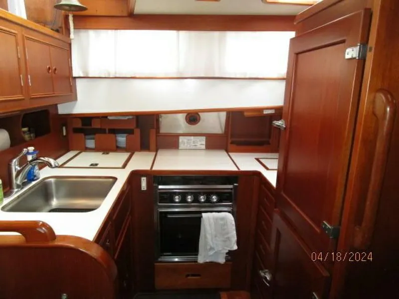 Slide: The Image of 46' Grand Banks galley2 - 4315979