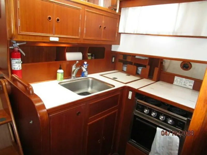 Slide: The Image of 46' Grand Banks galley3 - 4315980