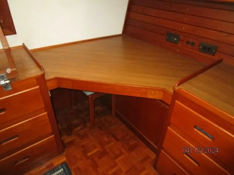 Slide: The Image of 46' Grand Banks master stateroom desk - 4315996