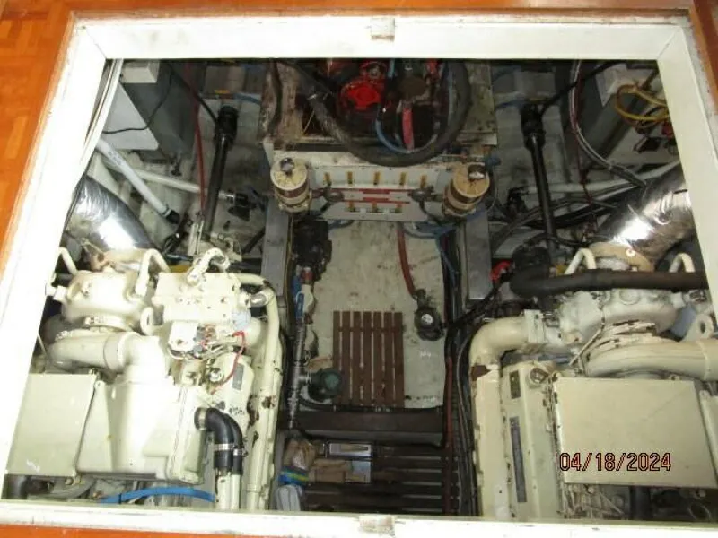 Slide: The Image of 46' Grand Bank engine room access - 4315966